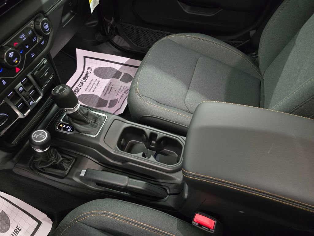New 2026 Jeep Wrangler Unlimited Sahara AWD/4WD image 22