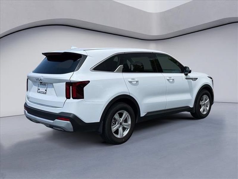 New 2026 Kia Sorento LX FWD image 5