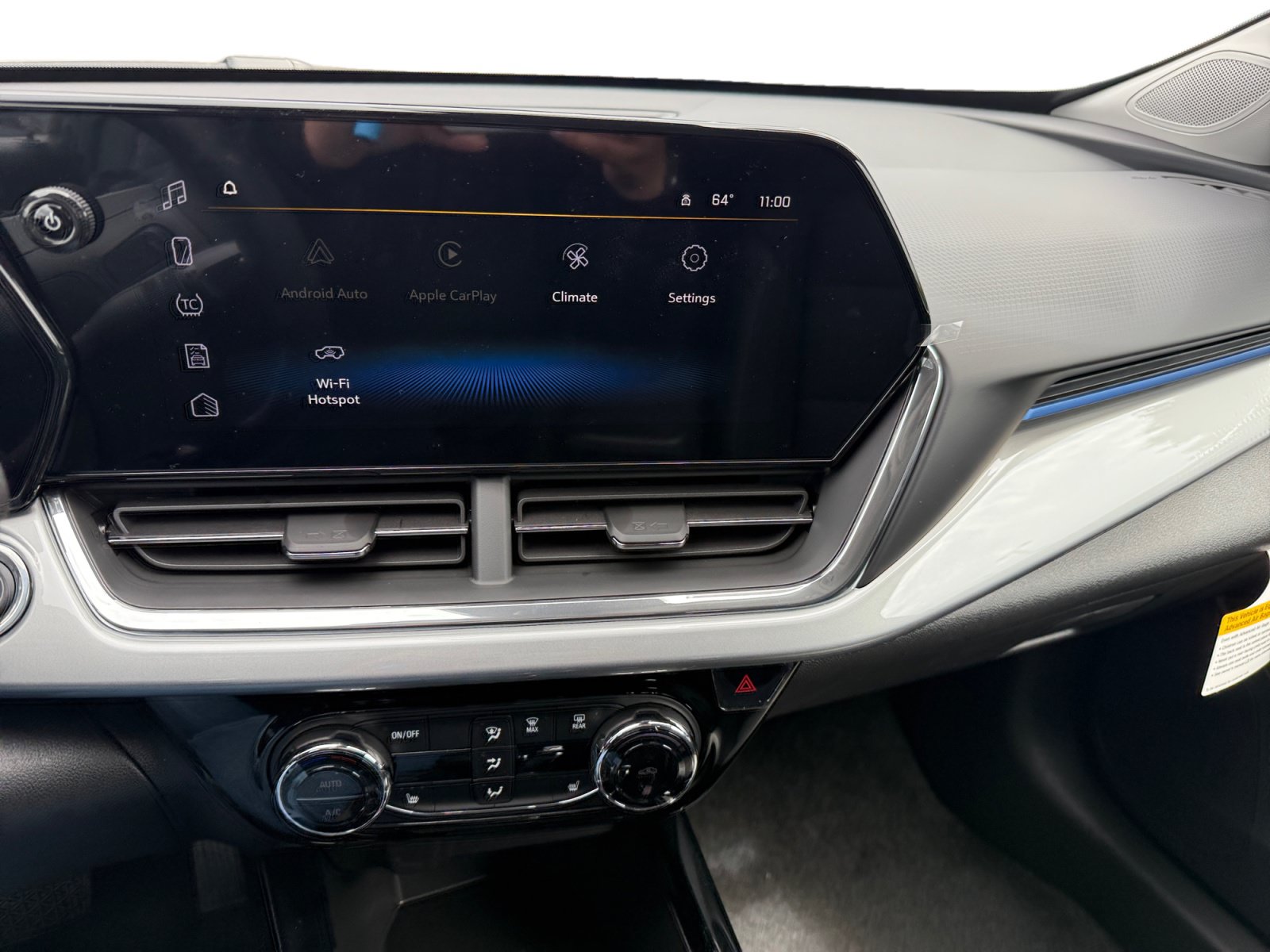 New 2026 Chevrolet Trax LT w/ Driver Confidence Package FWD image 12