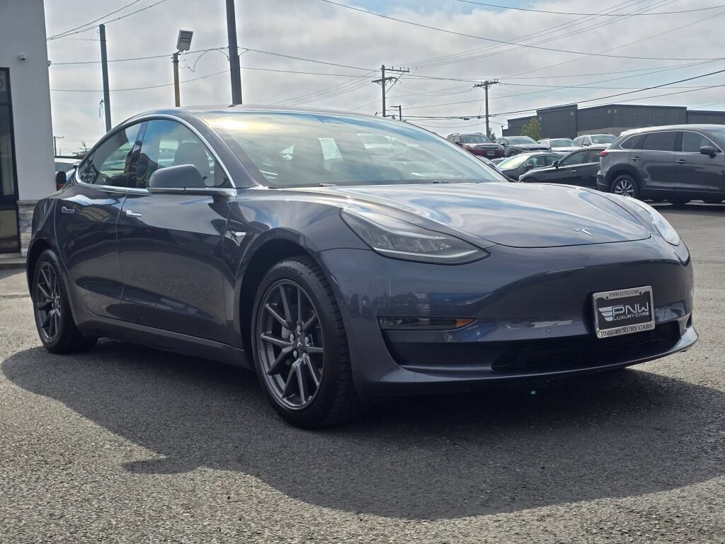 Used 2018 Tesla Model 3 Long Range RWD image 4