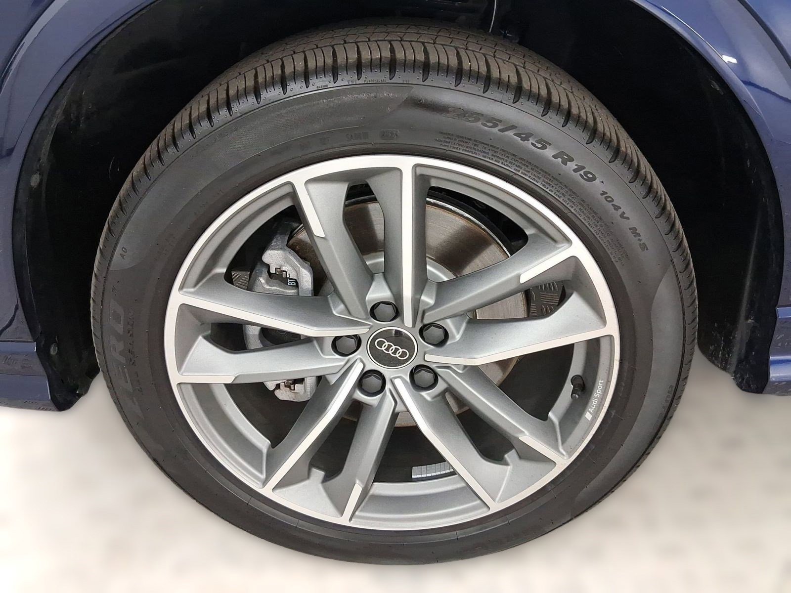 Certified 2025 Audi Q3 2.0T Premium w/ Convenience Package image 11