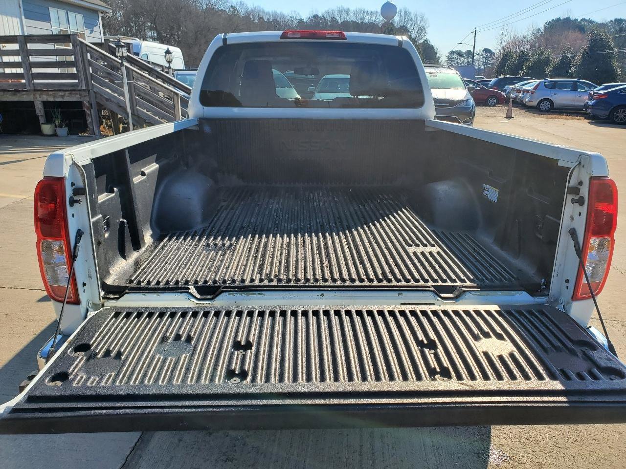 Used 2014 Nissan Frontier S image 11