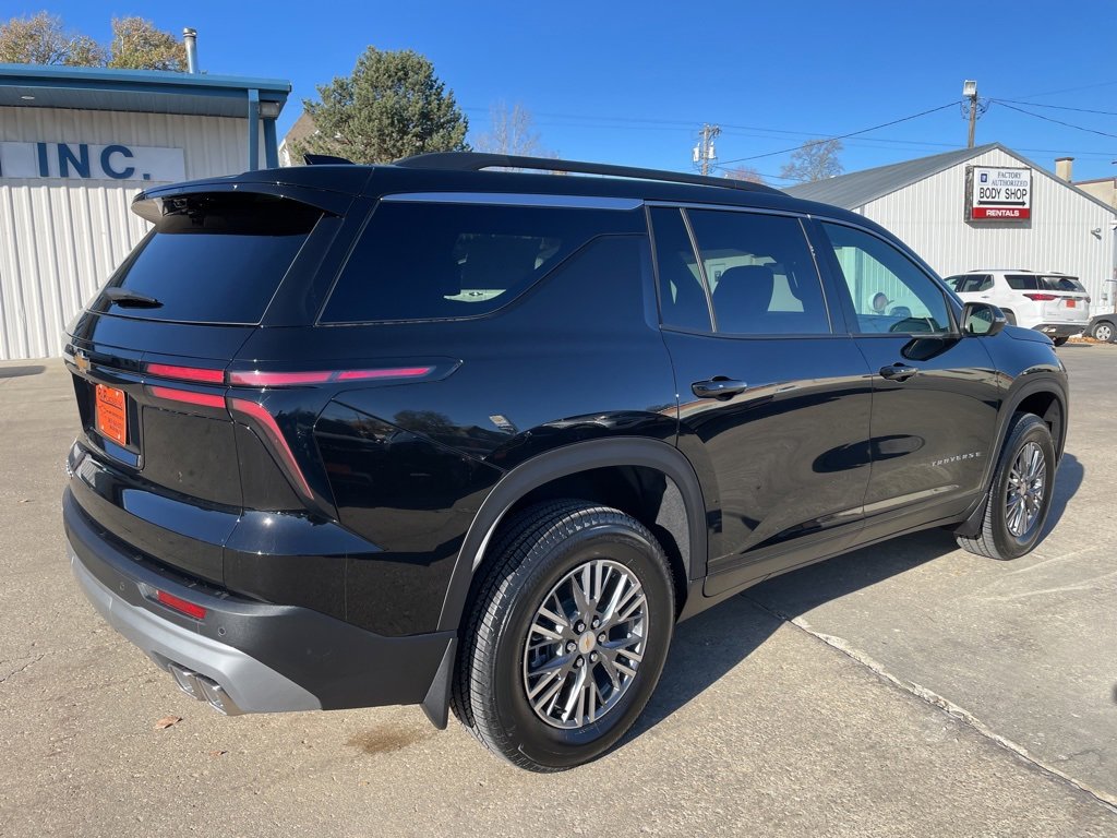 New 2026 Chevrolet Traverse LT image 16