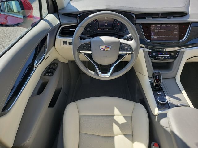 Used 2024 Cadillac XT6 Premium Luxury w/ Technology Package image 11