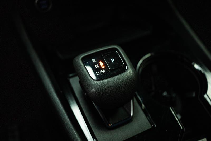 Used 2023 Nissan Rogue S image 18