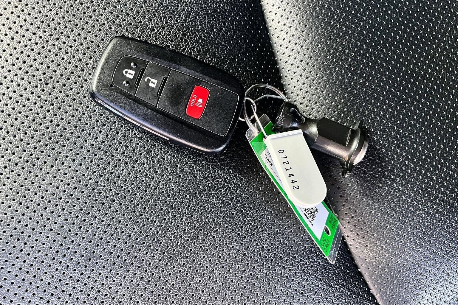 Used 2023 Toyota 4Runner Limited image 11