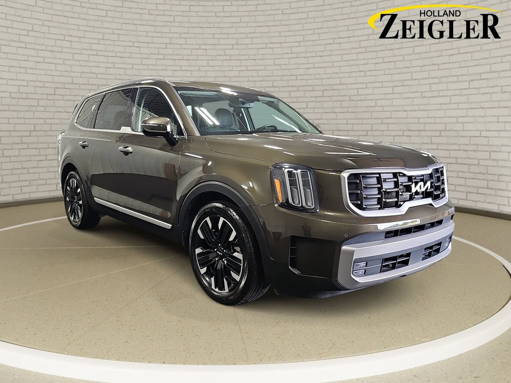 Used 2023 Kia Telluride SX AWD/4WD image 3