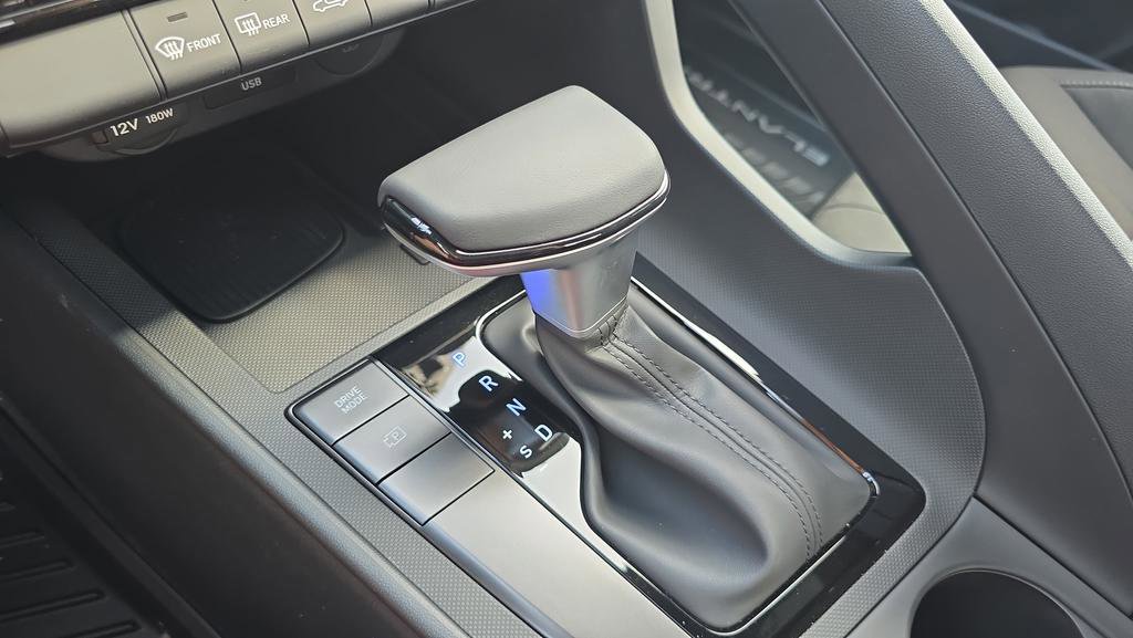 New 2026 Hyundai Elantra Sport FWD image 16