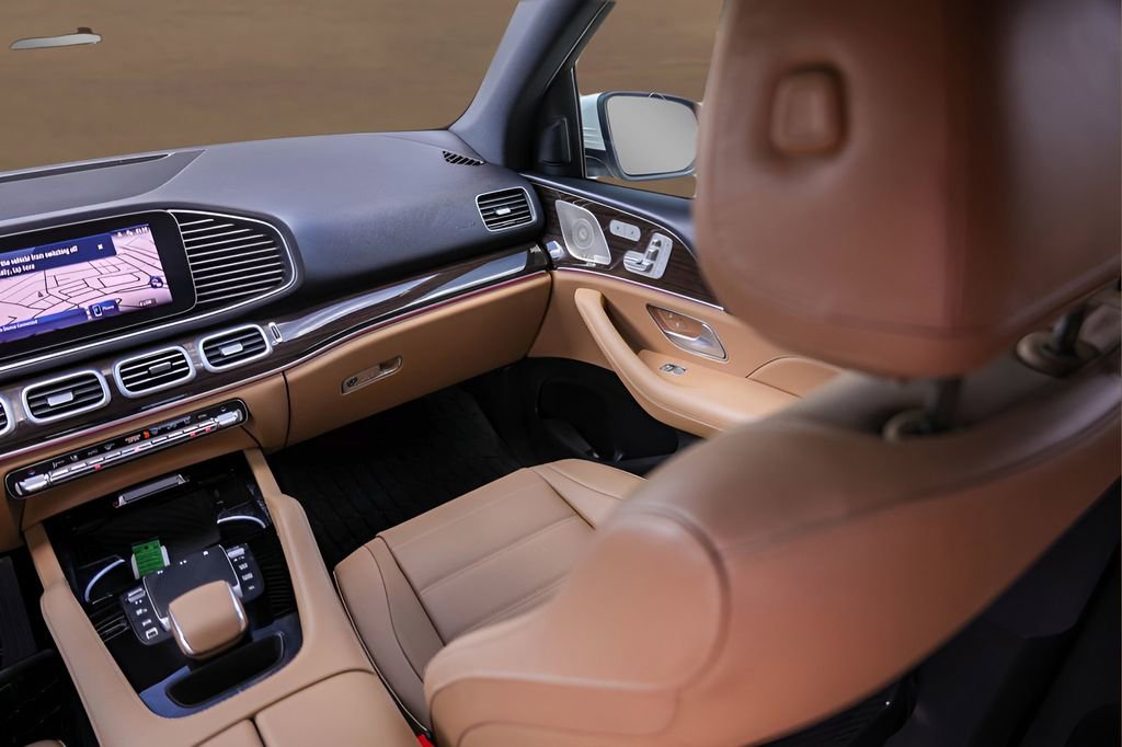 Used 2025 Mercedes-Benz GLE 450 4MATIC image 29