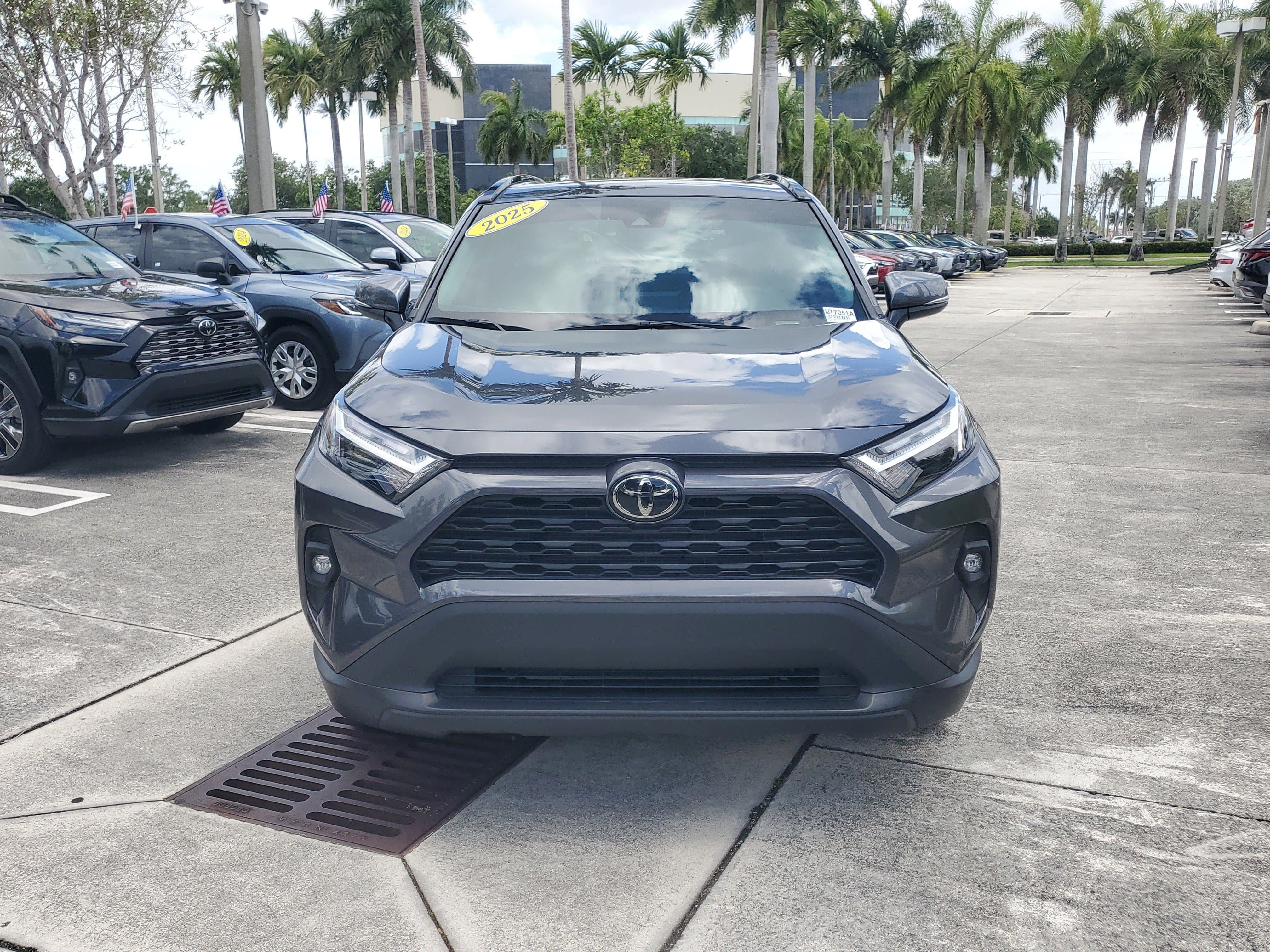 Used 2025 Toyota RAV4 XLE Premium w/ Weather Package AWD/4WD image 8