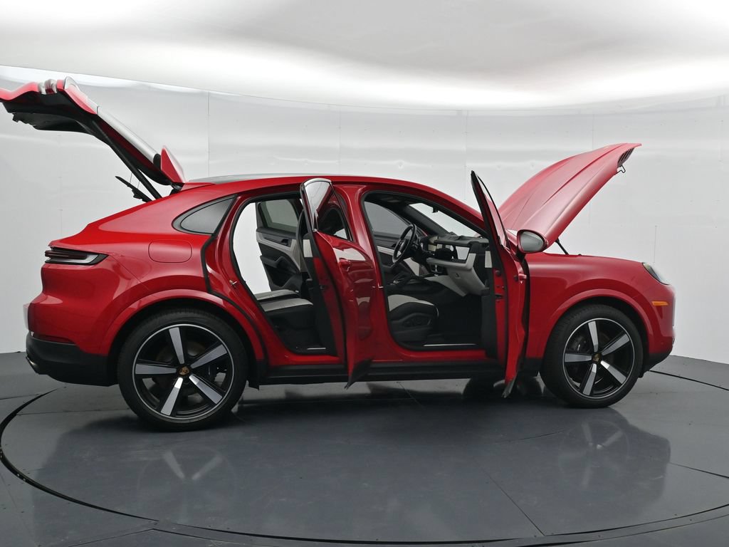 Certified 2025 Porsche Cayenne Coupe AWD/4WD image 21