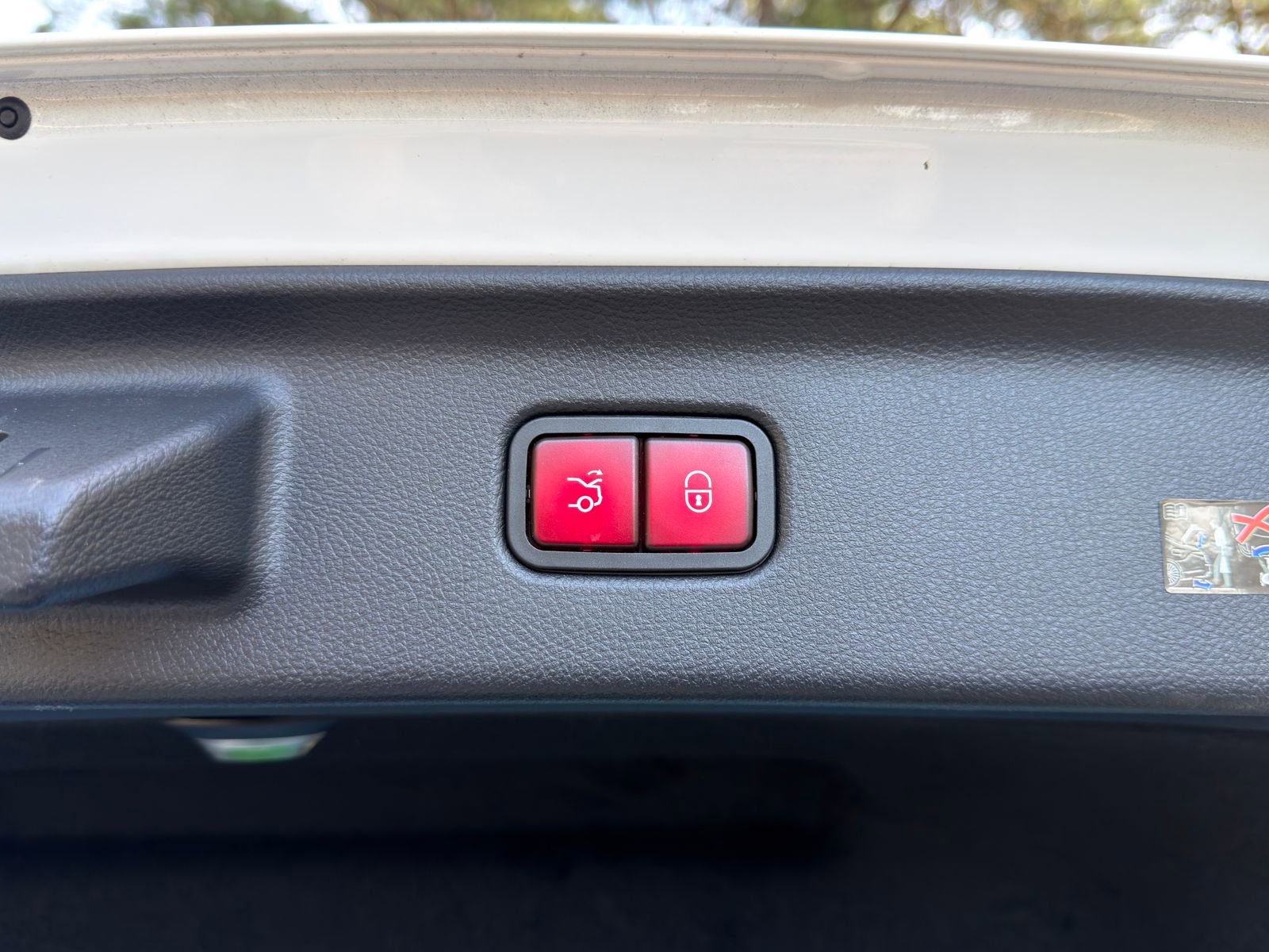 Certified 2022 Mercedes-Benz S 580 4MATIC Sedan image 17