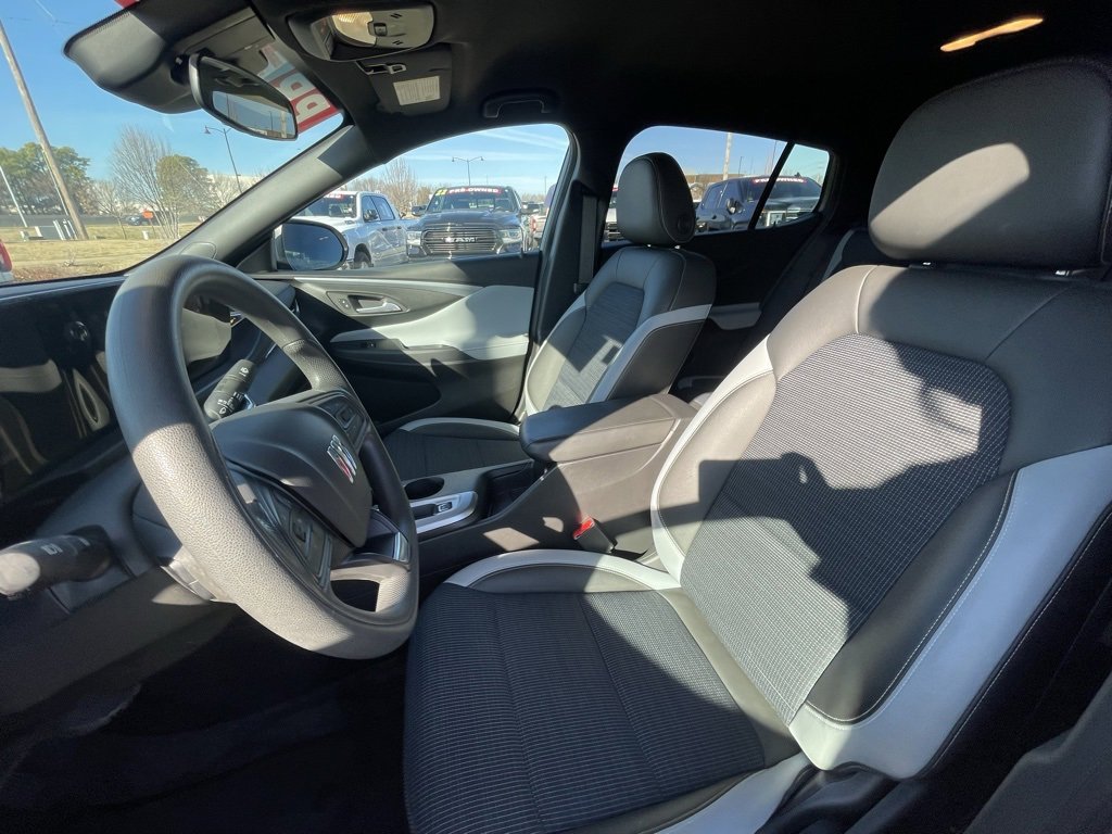 Used 2024 Buick Envista Preferred w/ Convenience II Package image 21