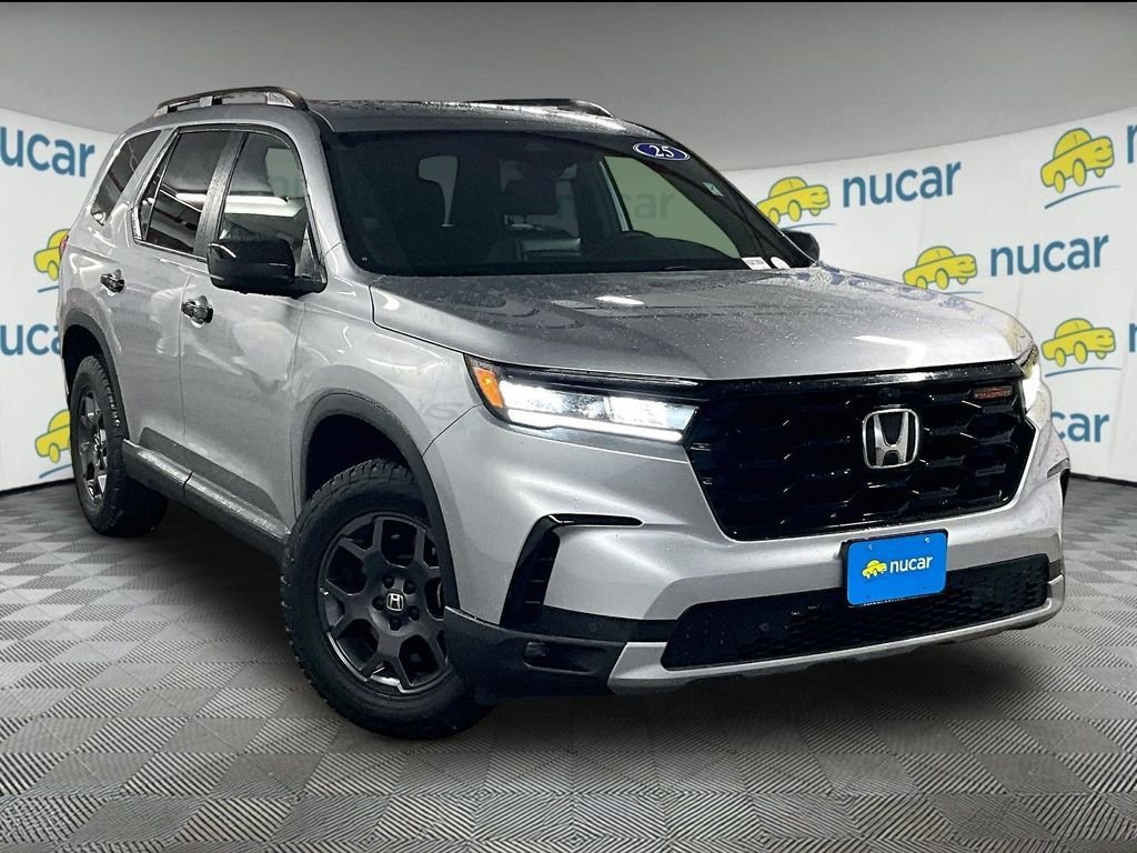Used 2025 Honda Pilot TrailSport