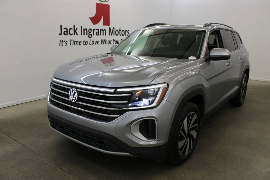 Certified 2024 Volkswagen Atlas SE FWD image 2