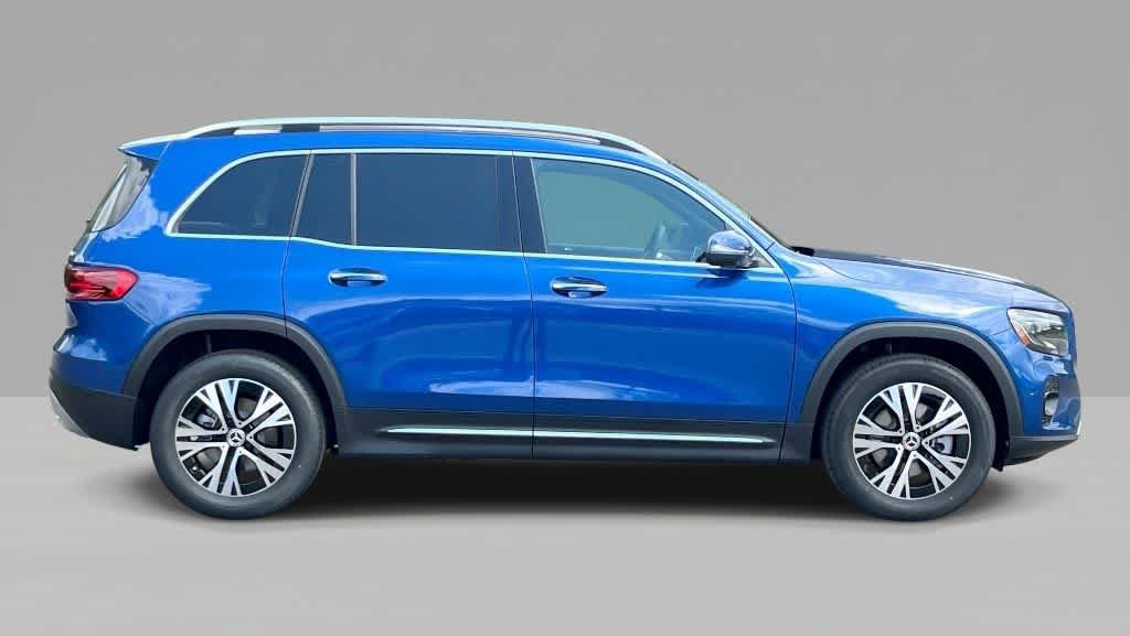 New 2026 Mercedes-Benz GLB 250 4MATIC image 9