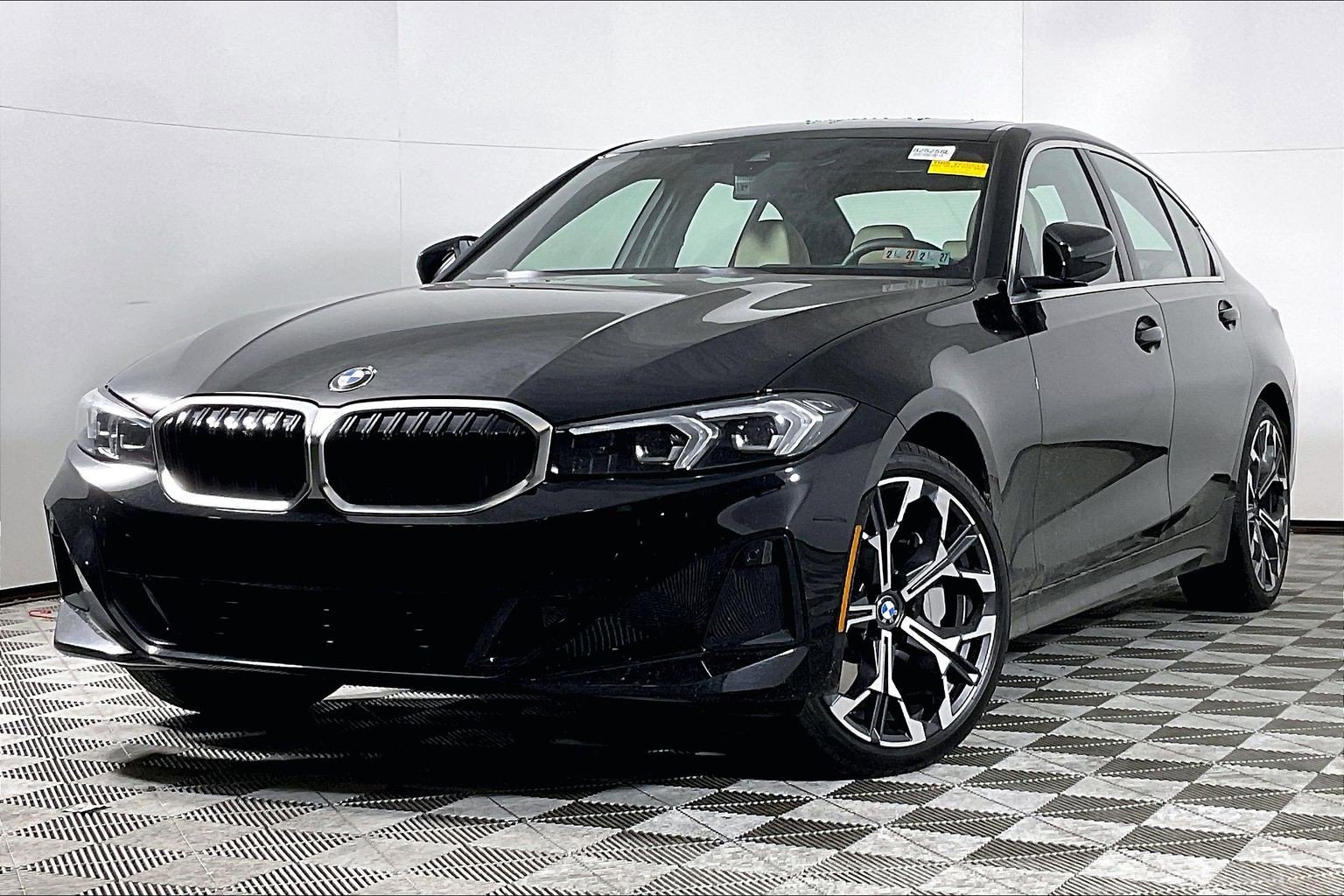 Certified 2025 BMW 330i xDrive Sedan w/ Premium Package image 2