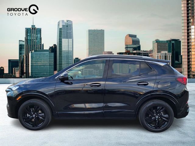 Used 2024 Buick Encore GX Sport Touring image 2