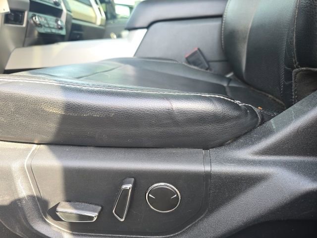 Used 2019 Ford F350 Lariat w/ Chrome Package AWD/4WD image 6