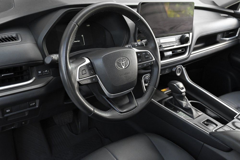 Used 2024 Toyota Grand Highlander XLE image 11