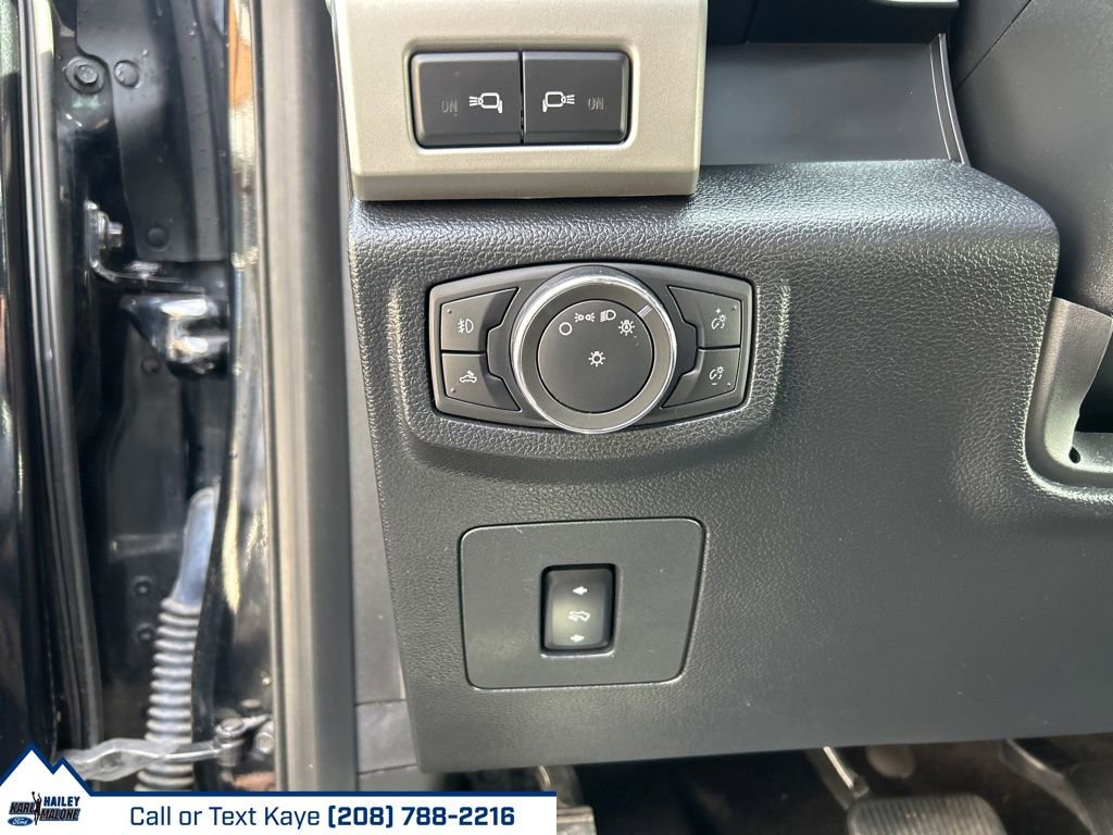 Used 2016 Ford F150 Lariat w/ Equipment Group 502A Luxury image 28