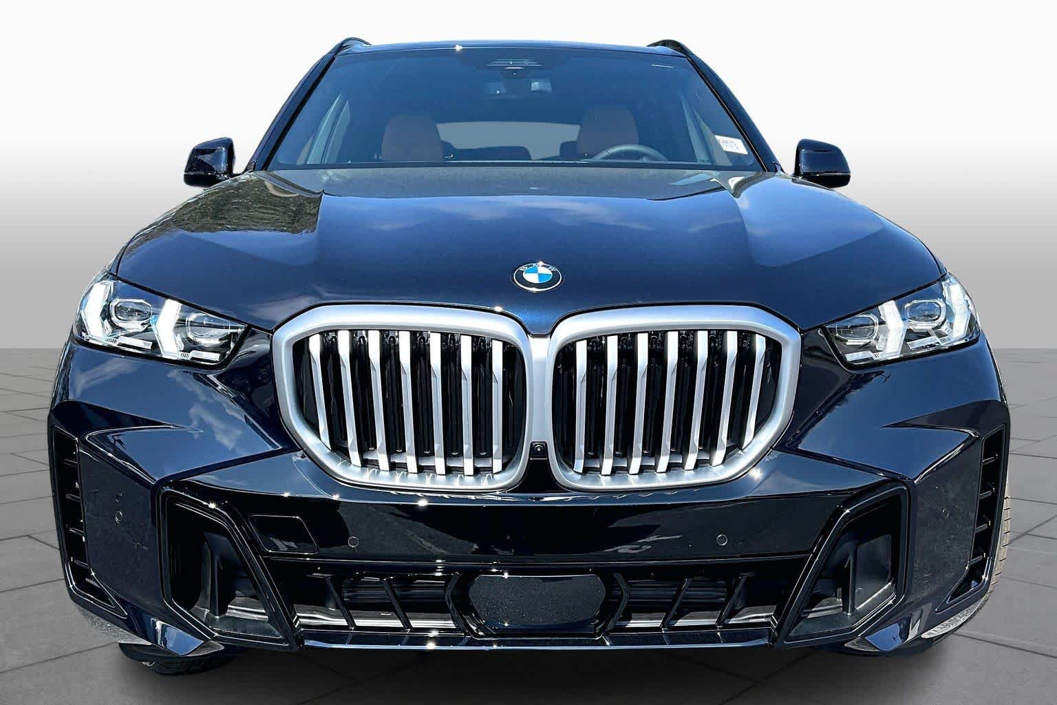 New 2026 BMW X5 sDrive40i w/ M Sport Package RWD image 3