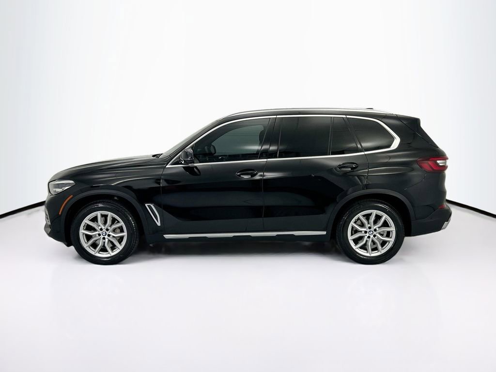 Certified 2022 BMW X5 sDrive40i w/ Climate Comfort Package image 8