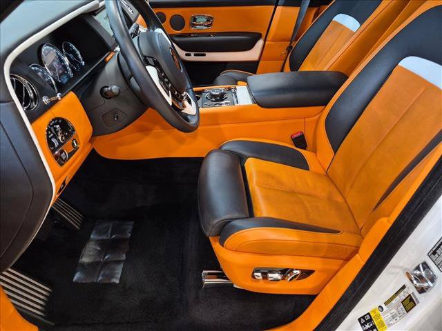 Used 2022 Rolls-Royce Cullinan AWD/4WD image 16