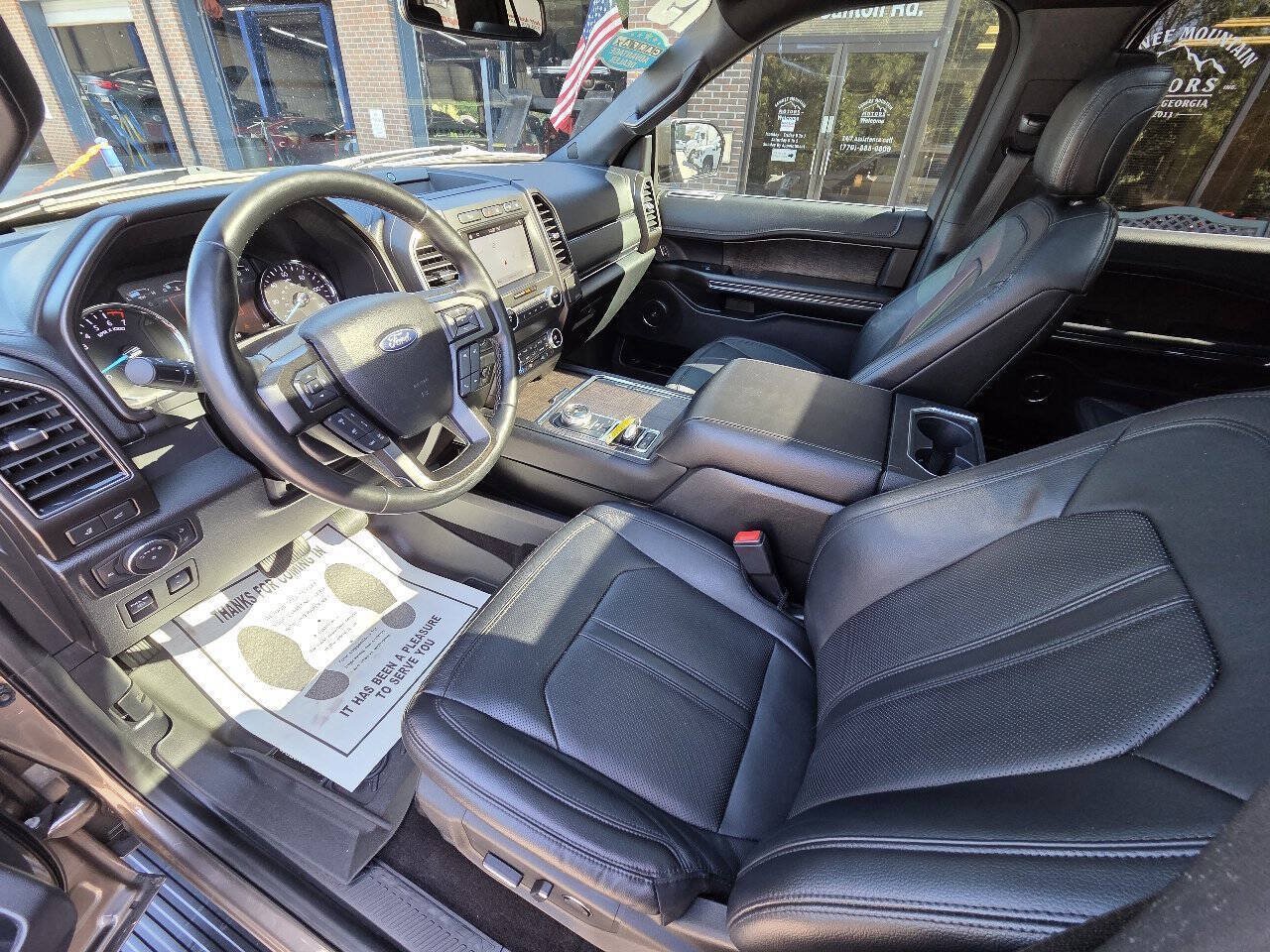 Used 2019 Ford Expedition Limited w/ Equipment Group 302A RWD image 10