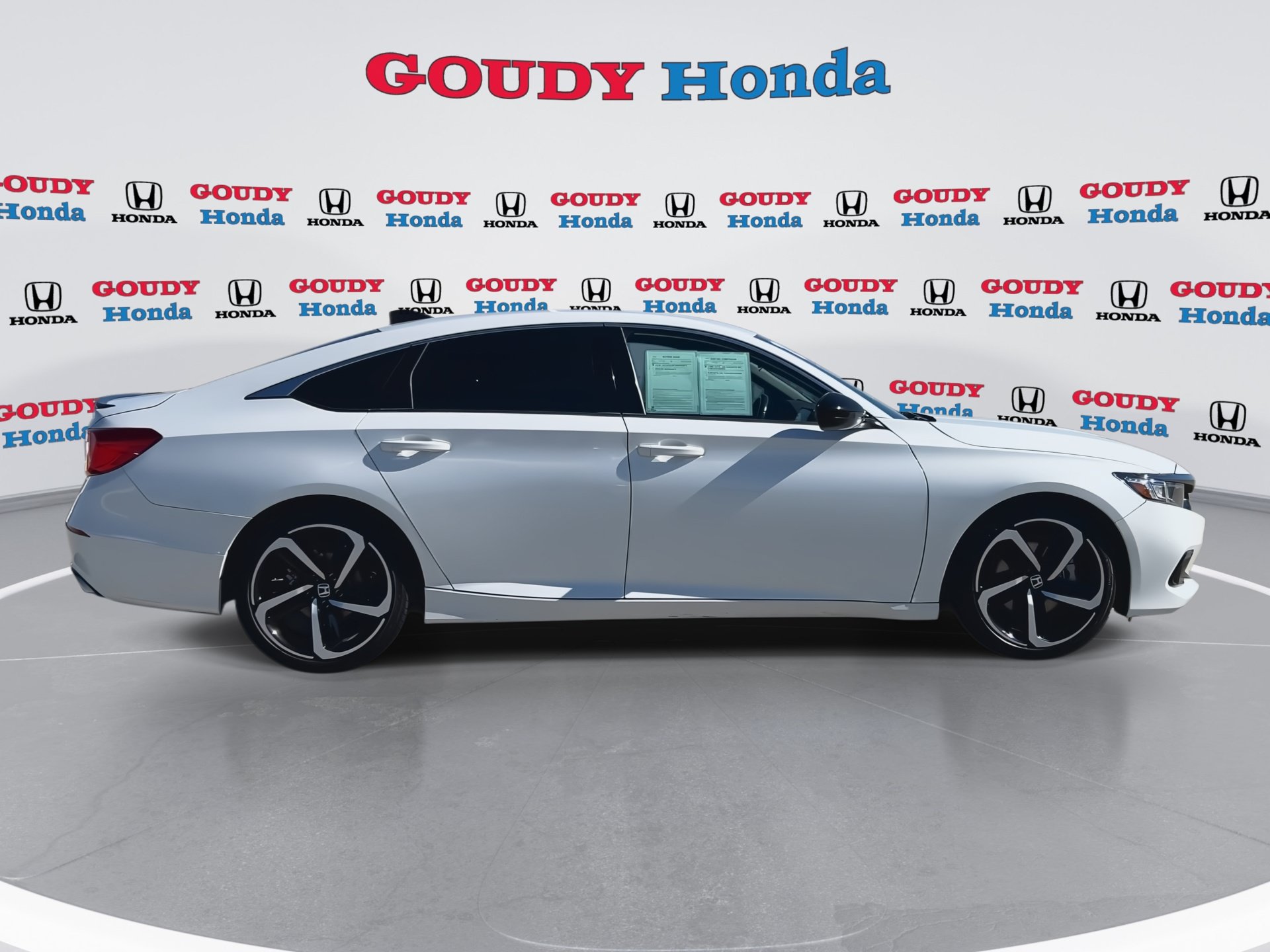 Used 2022 Honda Accord Sport image 9