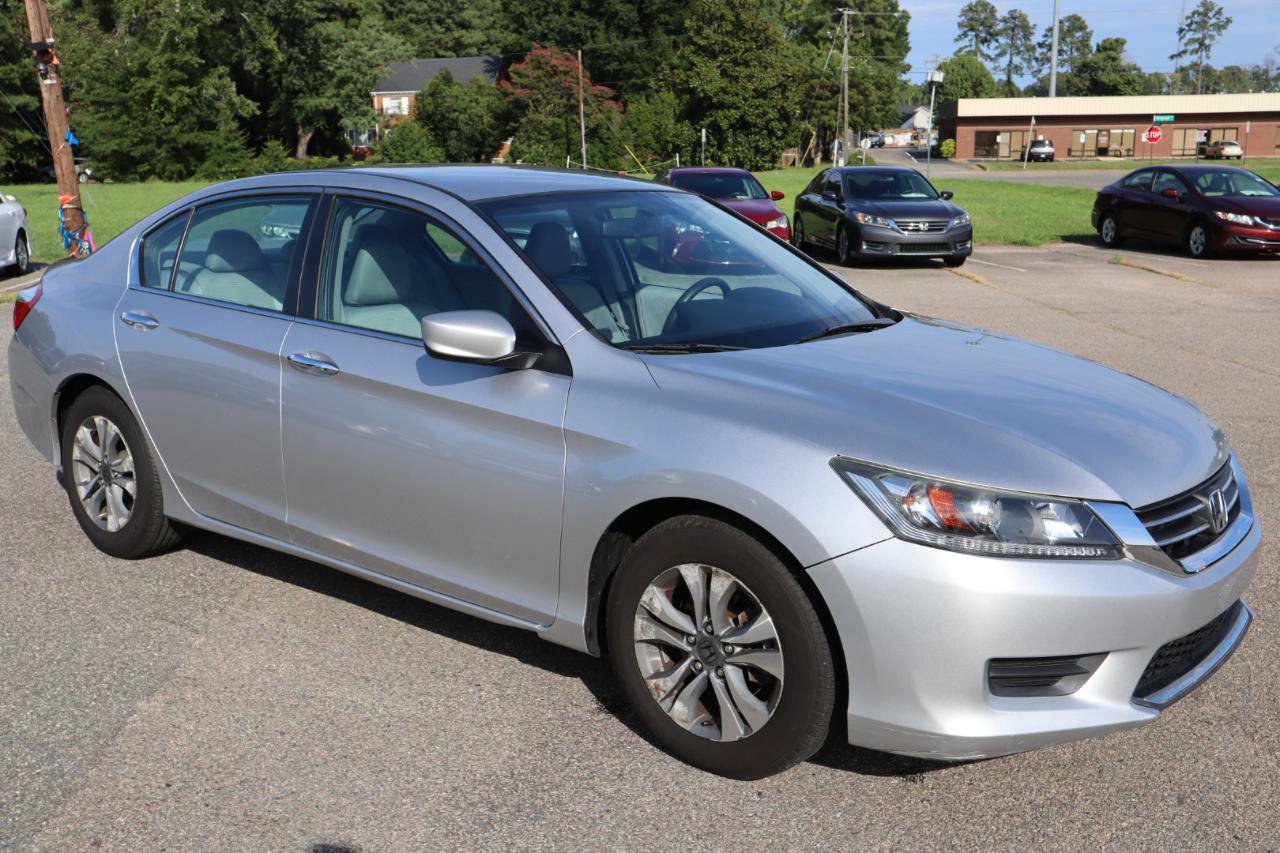 Used 2015 Honda Accord LX image 9