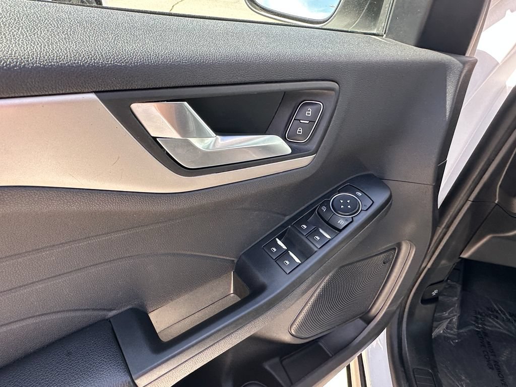 Used 2022 Ford Escape SEL FWD image 27