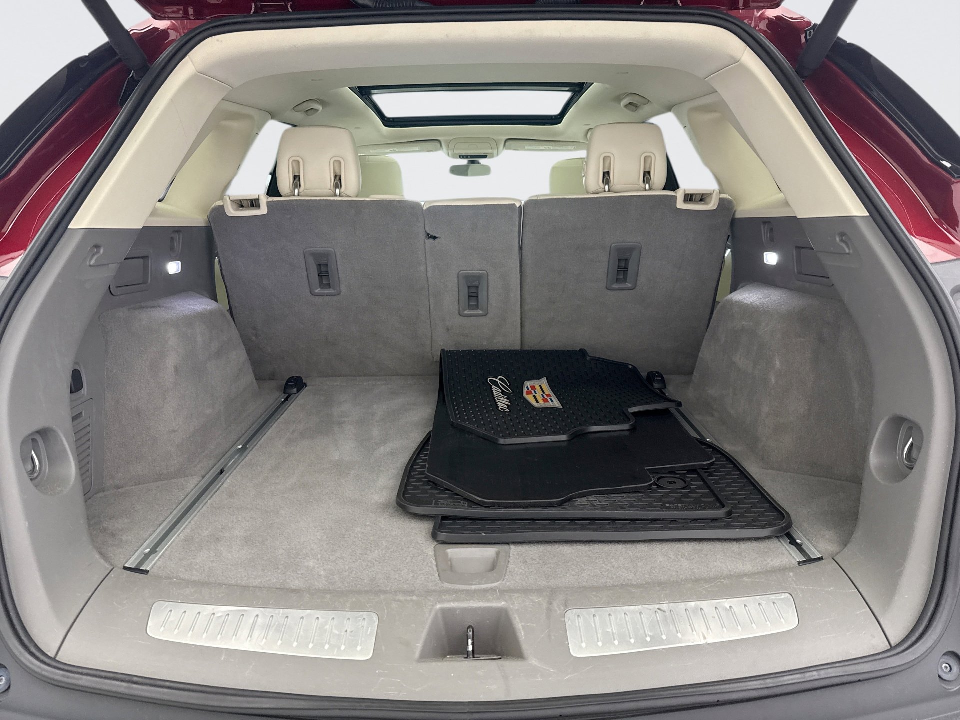 Used 2017 Cadillac XT5 Luxury w/ LPO, Wheel Lock Package image 19