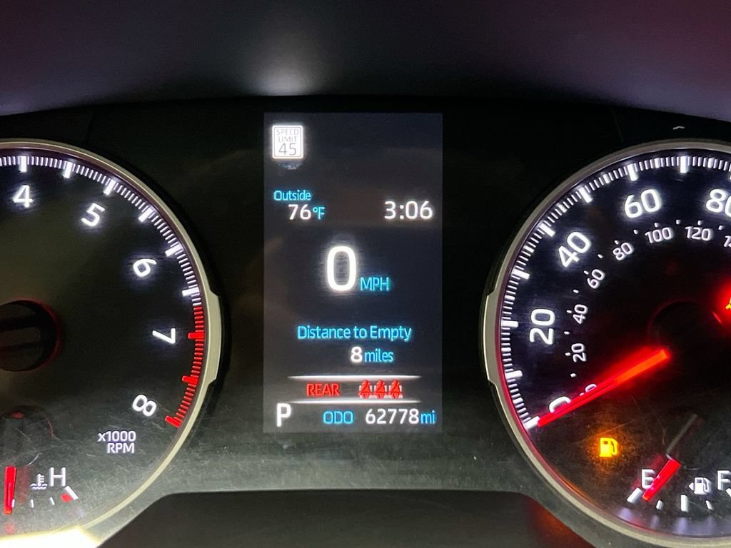 Used 2021 Toyota RAV4 LE FWD image 13