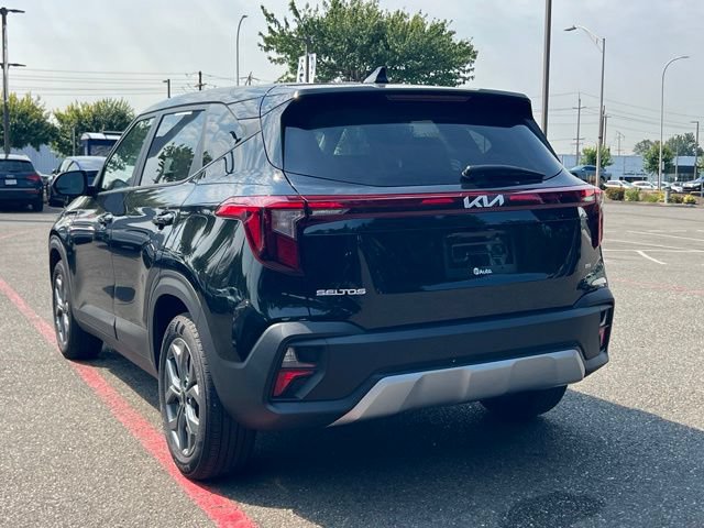 Used 2026 Kia Seltos LX AWD/4WD image 9
