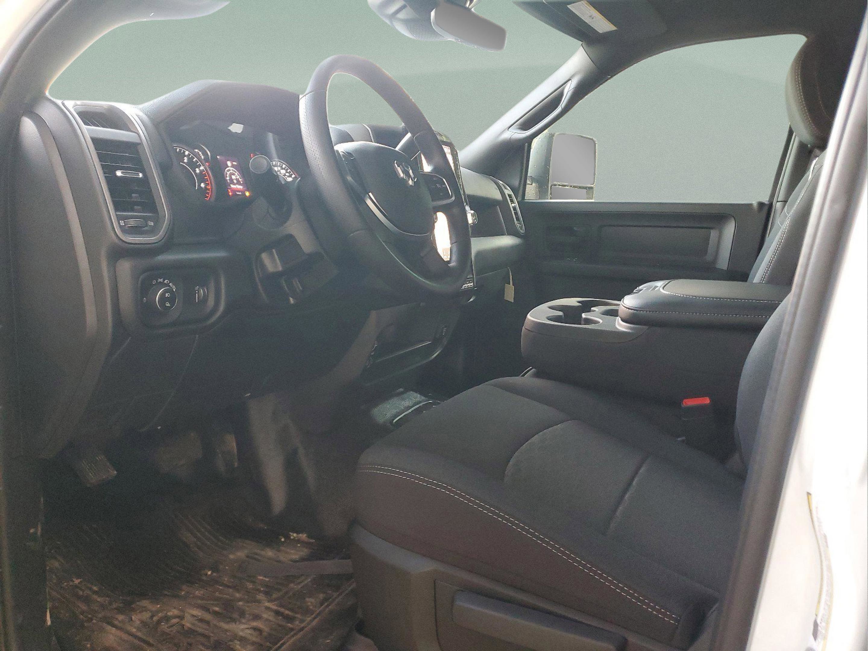 New 2025 RAM 4500 Tradesman image 19