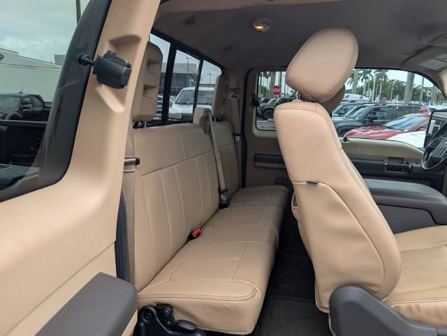 Used 2014 Ford F250 Lariat w/ Chrome Package image 17