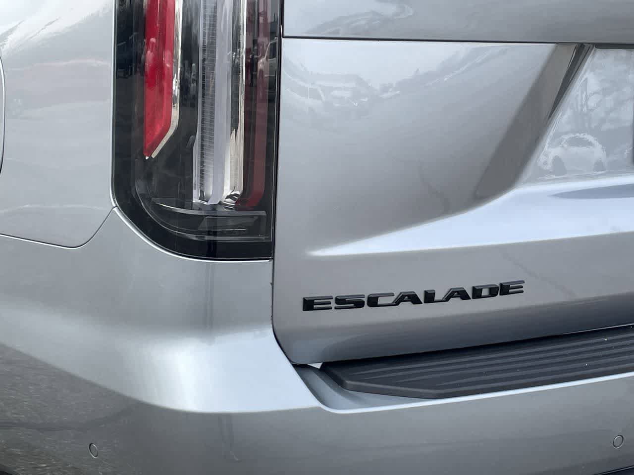 Certified 2024 Cadillac Escalade ESV V w/ LPO, ONYX Package image 45