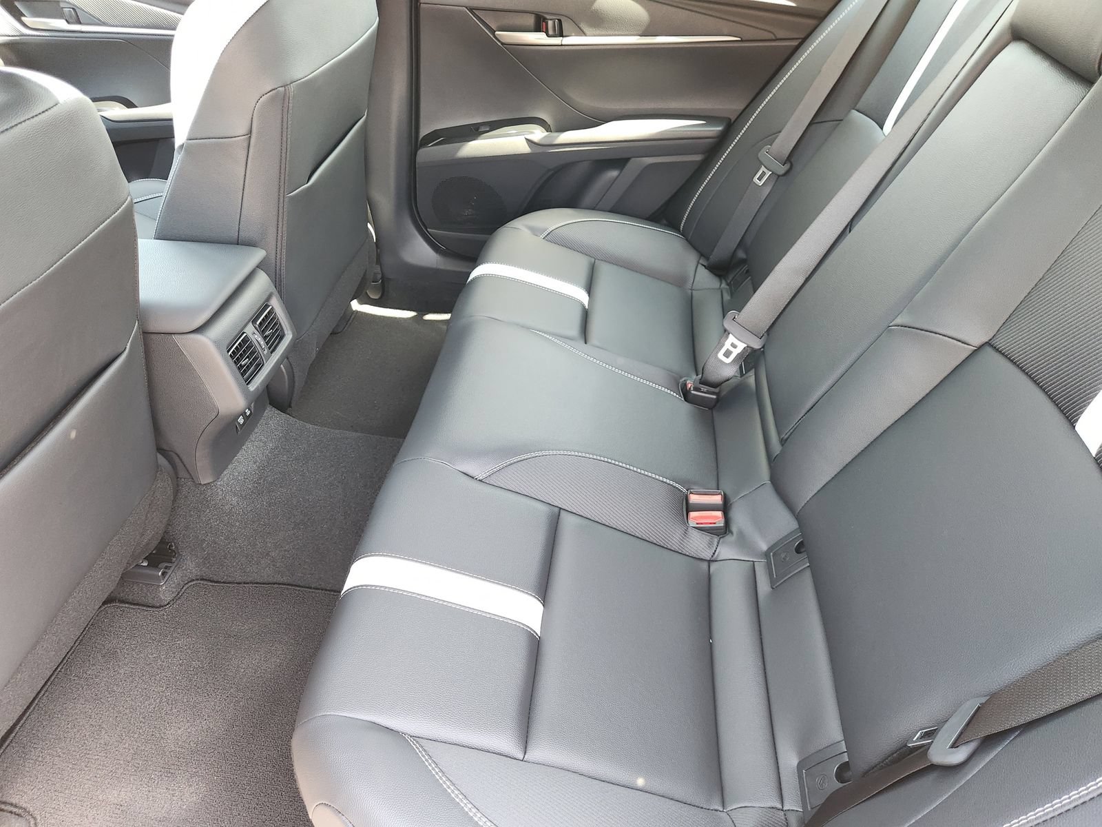 New 2026 Toyota Camry SE w/ Multimedia Upgrade Package FWD image 26