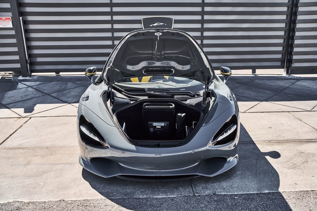 Used 2026 McLaren 750S Spider image 21