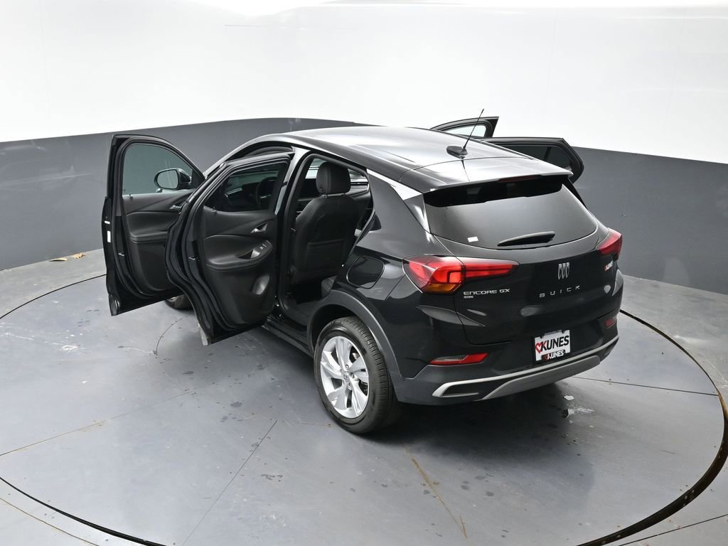 Used 2025 Buick Encore GX Preferred AWD/4WD image 62