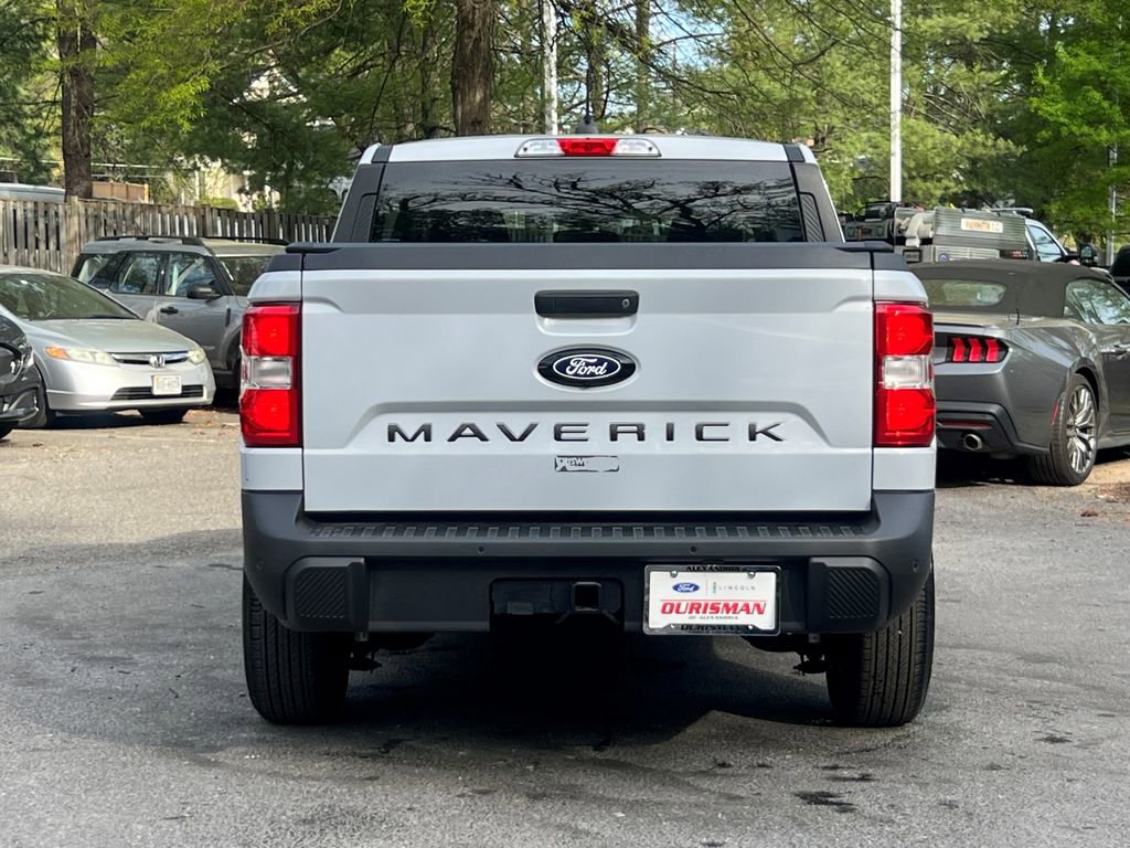 Used 2025 Ford Maverick XL image 5