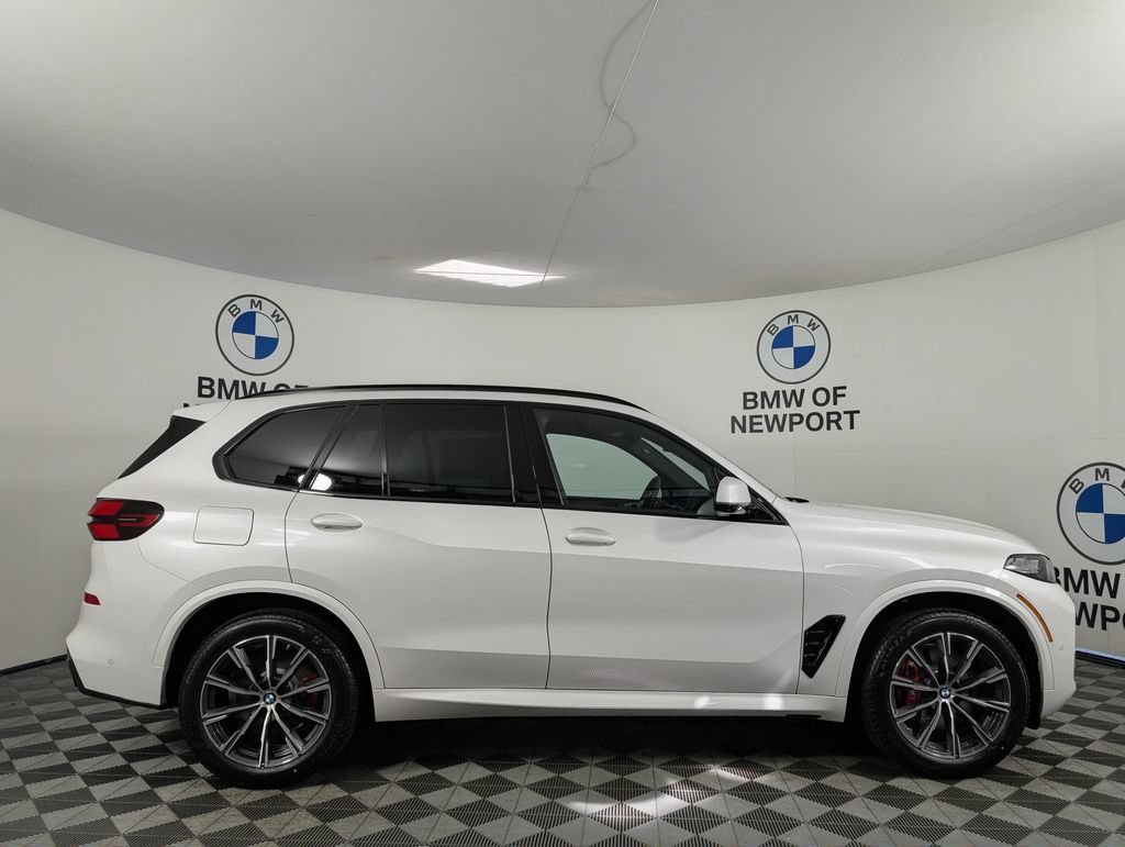 New 2026 BMW X5 xDrive40i w/ M Sport Package AWD/4WD image 5