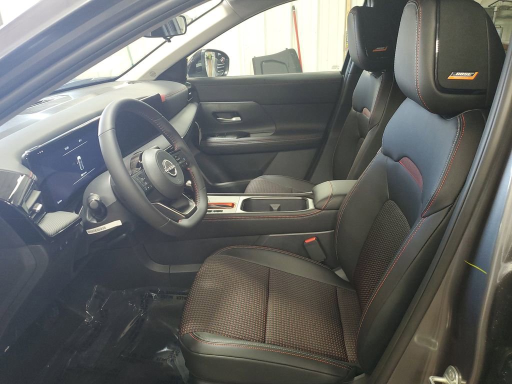 New 2026 Nissan Kicks SR w/ SR Premium Package image 4