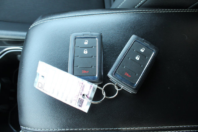 Used 2025 Jeep Grand Cherokee L Laredo AWD/4WD image 23