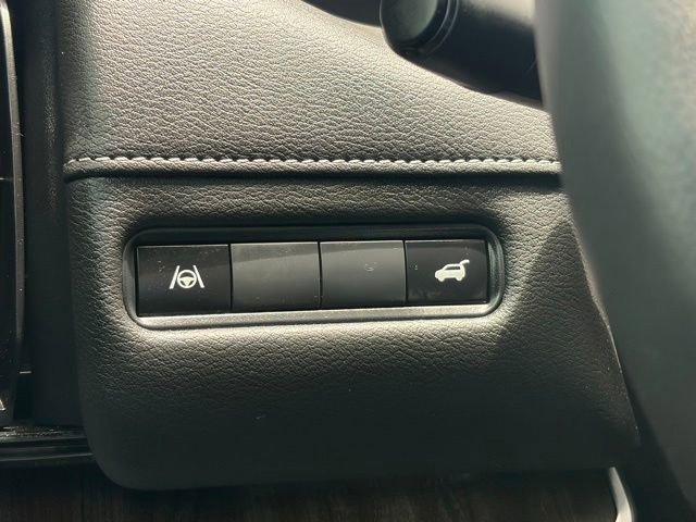 Used 2025 Nissan Armada Platinum w/ Convenience Package RWD image 21