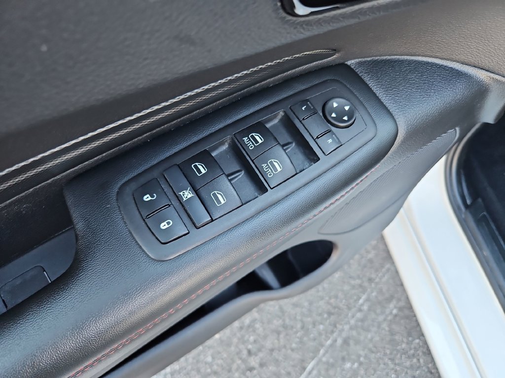 Used 2025 Dodge Durango GT RWD image 27