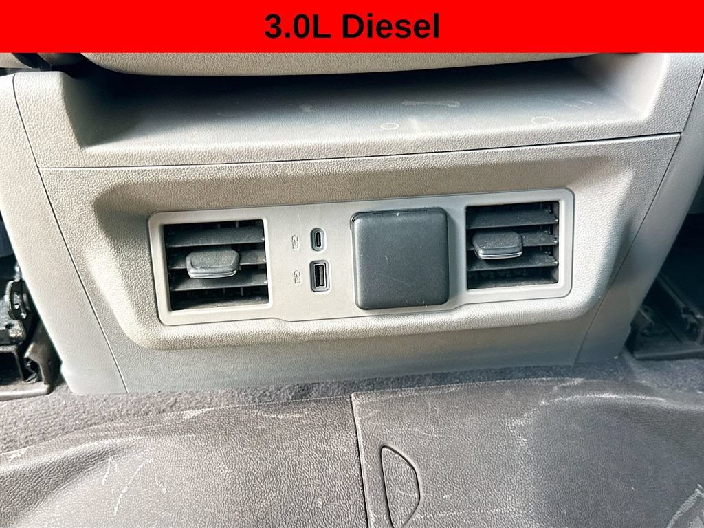 Used 2024 Chevrolet Silverado 1500 LT AWD/4WD image 25