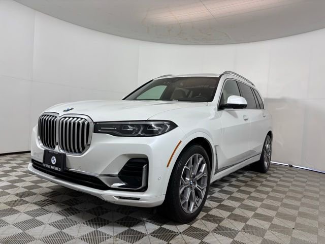 Used 2021 BMW X7 xDrive40i w/ Premium Package image 3
