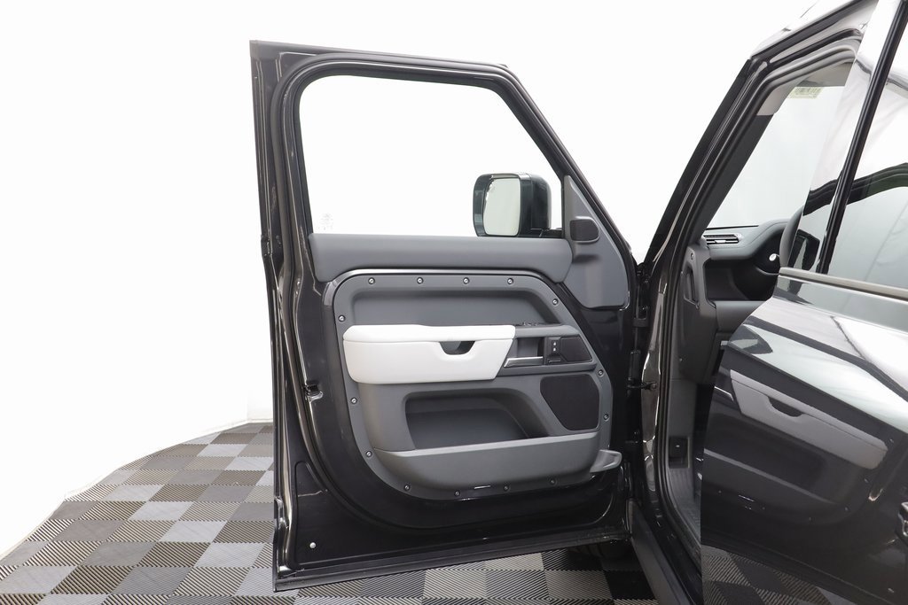 New 2026 Land Rover Defender 130 S image 5